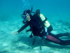 Refresh your skills with a PADI Instructor